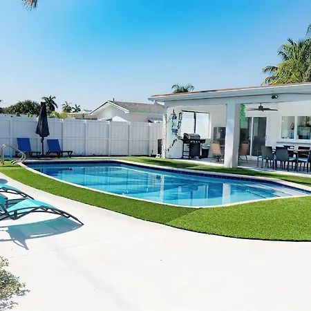 Luxurious & Modern Open Floor Plan Heated Pool Villa Hollywood Exterior photo